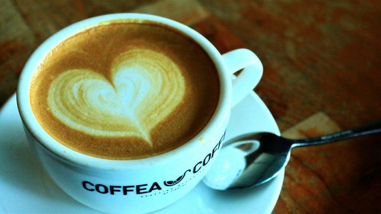Pini më shumë kafe për ta zvogëluar deri në 44 për qind rrezikun e cerozës në mëlçi