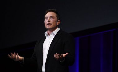 Këshilla e miliarderit Elon Musk për punëtorët: Nëse takimi është i mërzitshëm, vetëm largohuni!