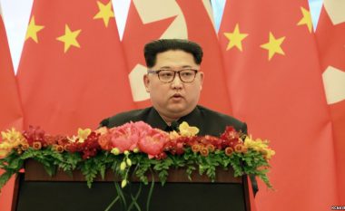 Kim Jong Un do të takojë liderin jug-korean në kufi