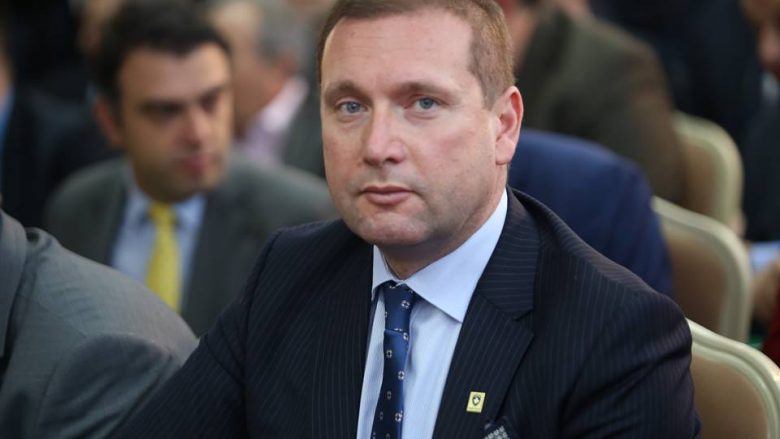 AKR pranon kërkesën e Haradinajt, nesër zyrtarizohet shkarkimi i ministrit Sefaj
