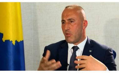 Haradinaj përballet me grevë pas dyfishimit të rrogës së tij