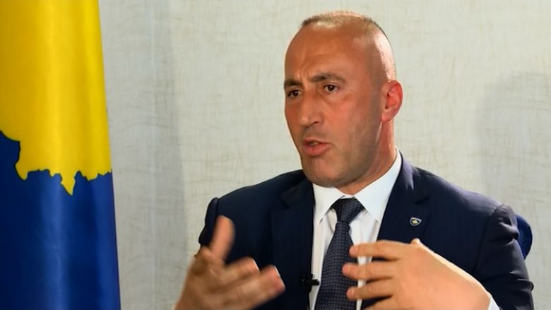 Haradinaj përballet me grevë pas dyfishimit të rrogës së tij