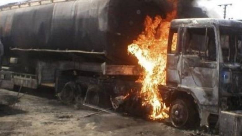 Shpërthen një autocisternë në fshatin Bablak të Ferizajt, dy të lënduar