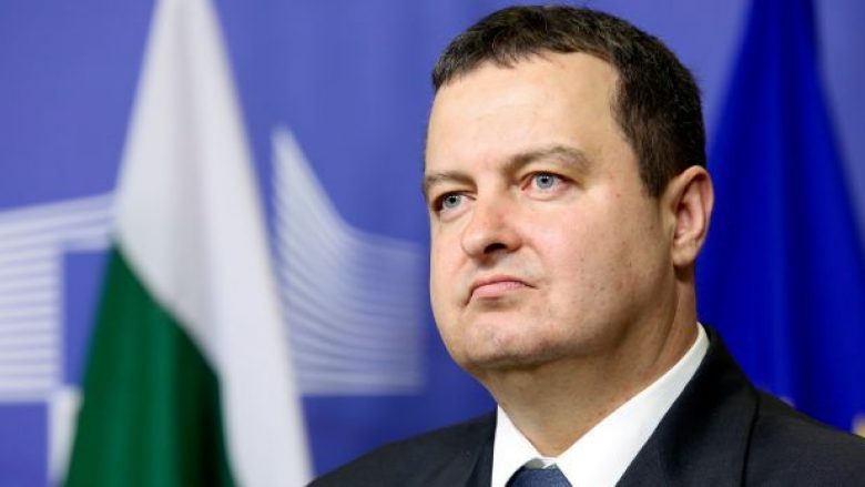 Daçiq përkrah idenë e Vuçiqit për rishikim të kufijve me Kosovën