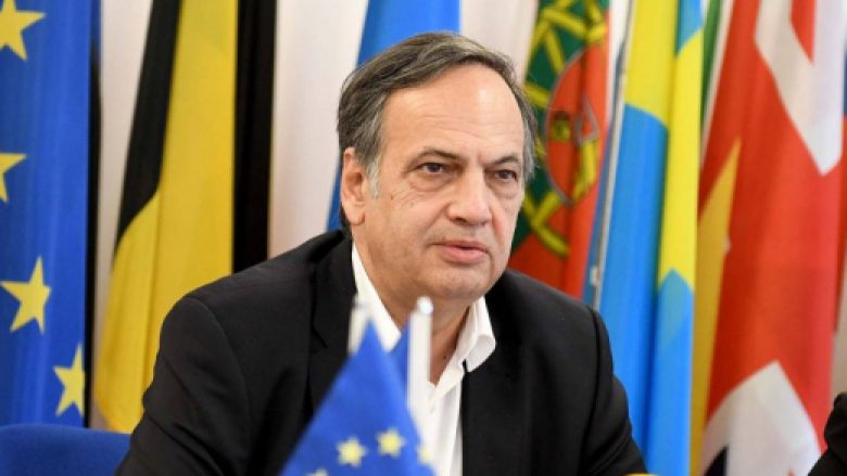 Fleckenstein: Të hapim menjëherë negociatat me Shqipërinë