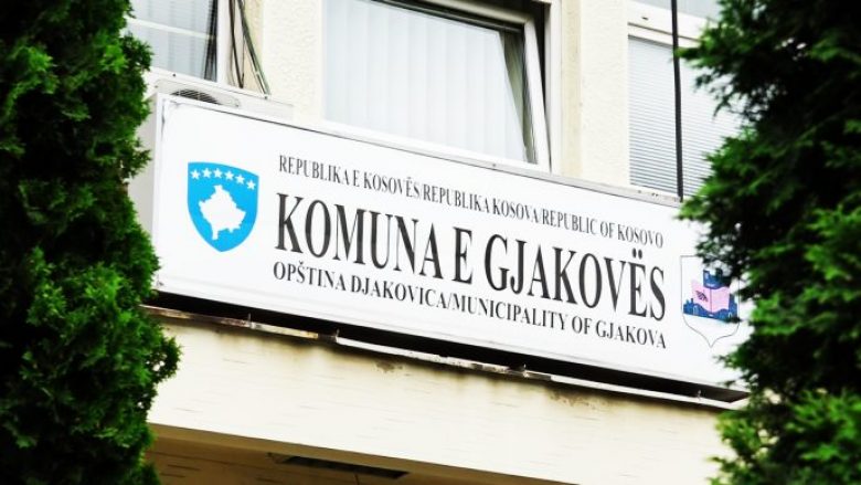 Komuna e Gjakovës hedh poshtë akuzat e Alternativës për dhënien e lejeve të ndërtimit zyrtarëve të AAK-së