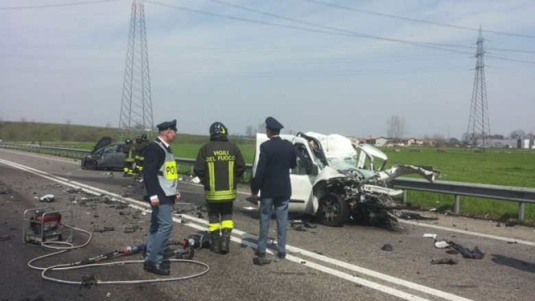 Vdes tragjikisht shqiptari në Itali – Aksidentohet me një kamion (Foto/Video)