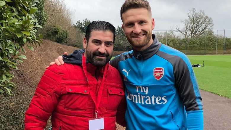 Meda në qendrën stërvitore të Arsenalit takon Shkodran Mustafin