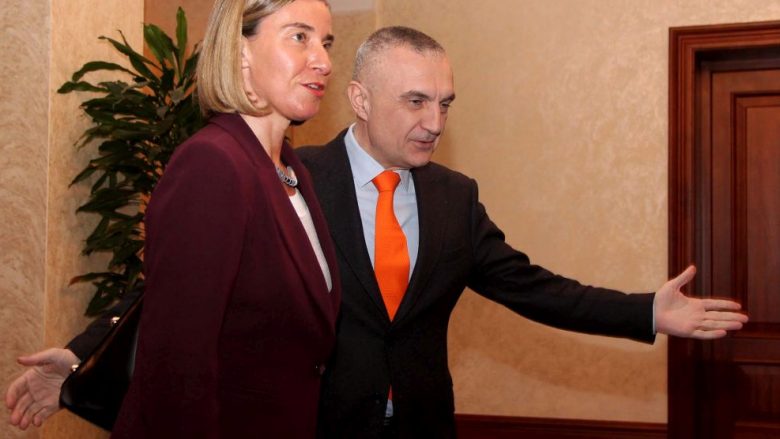 Mogherini në Tiranë, takon Presidentin Meta