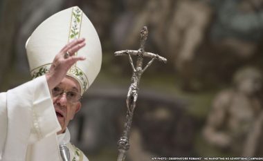 Papa Françesku e fillon vizitën në Bullgari dhe Maqedoninë e Veriut