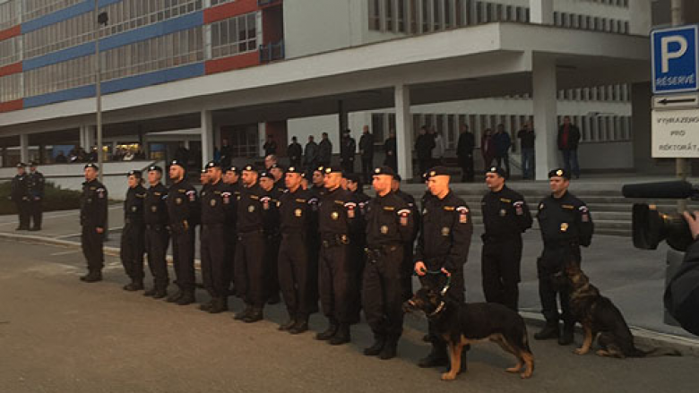 Bëhet rotacioni i ri i policëve çek në Maqedoni