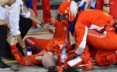 Kimi Raikkonen “e shkelë” mekanikun e Ferrarit pas pit stopit (+18)