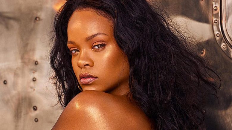 Rihanna është artistja më e çertifikuar në histori për këngët digjitale