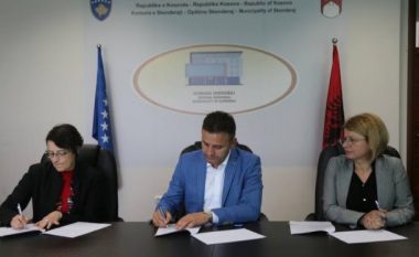 Komuna e Skenderajt nënshkruan memorandum mirëkuptimi me UN-Habitatin