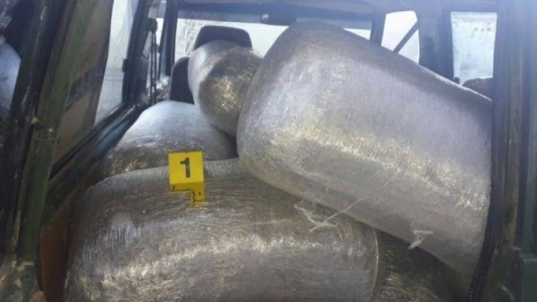 Tre të arrestuar për 310 kg drogë në Fier