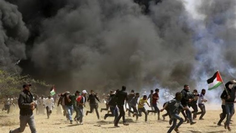 ​Dy të vrarë e qindra të plagosur në Gazë
