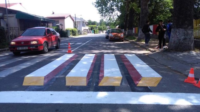 Vizbardha 3D në rrugët e Shkupit, kërkohet më shumë përgjegjësi në komunikacion (Foto)