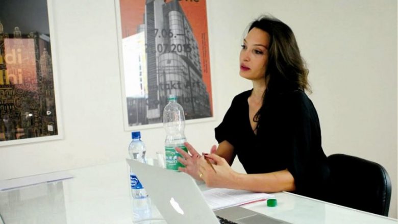 Ornela Vorpsi me ekspozitën e parë personale në Shqipëri: Me “Providence”, rreth Edit…!