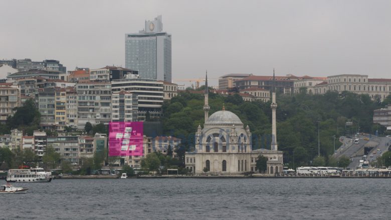 Stambolli, vendi ku gërshetohet lindja dhe perëndimi (Foto)