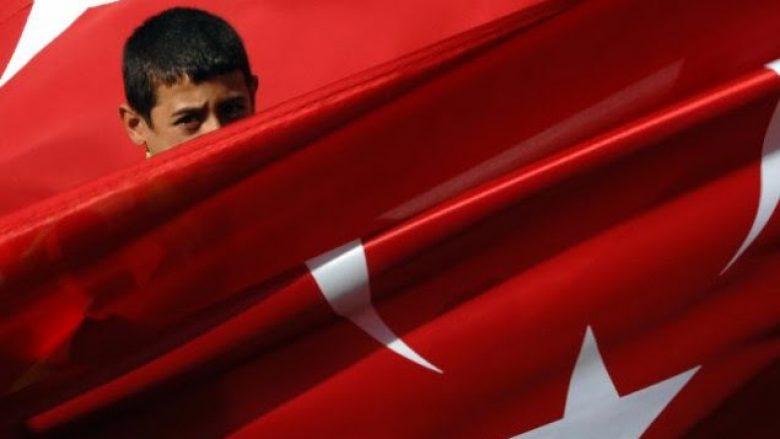 Turqi, 104 persona dënohen me burg të përjetshëm