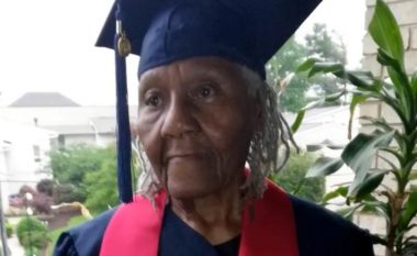 Diplomon në moshën 89-vjeçare, zotohet t’i vazhdojë studimet master (Foto/Video)
