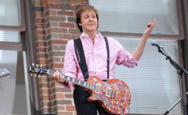 Paul McCartney i dhuroi muzeut të Londrës fotografitë e realizuara nga bashkëshortja e tij e ndjerë