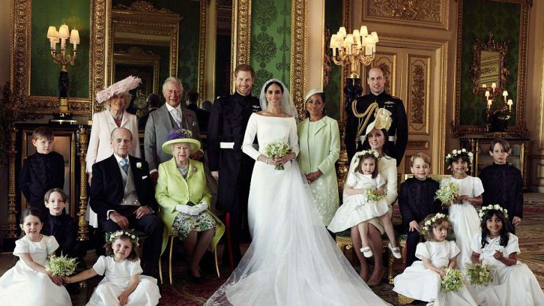 Publikohen fotografitë zyrtare të dasmës mbretërore të realizuara brenda Kështjellës Wisdor