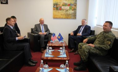 Ministri dhe komandanti i FSK-së pritën gjeneralin amerikan Turello