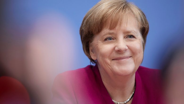 Merkel në Kinë, në kohën e shqetësimeve për tregtinë