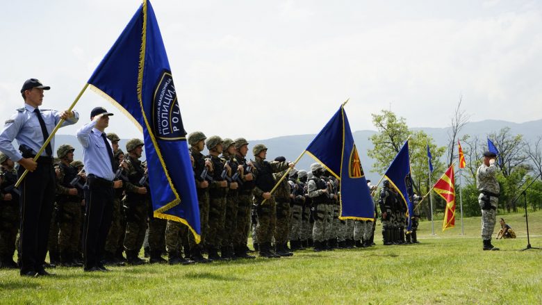 Njësitet policore të Maqedonisë prezantuan gatishmërinë e tyre të përballjes me kriza (Foto)