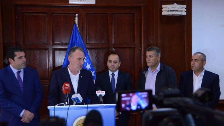 Limaj paralajmëron dy projekte të mëdha për Prizrenin
