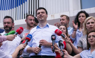 Basha: Qeveria, tradhtare, po mbyll dyert e negociatave për Xhafajn dhe Tahirin