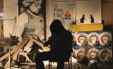 Ekspozitë me “hitet e përzgjedhura” të Banksyt: Rekorde të reja për veprat e artistit misterioz (Foto)