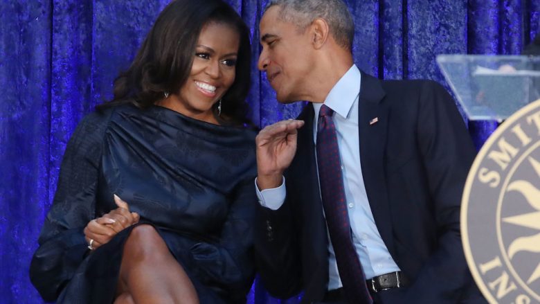 Mesazh emocionues i Michelles, publikon një fotografi të rrallë të ditës së martesës me Barack Obamën