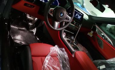 Enterieri i mahnitshëm që do ta ketë BMW 8 Series i ri, shfaqet nëpërmjet imazheve të rrjedhura (Foto)