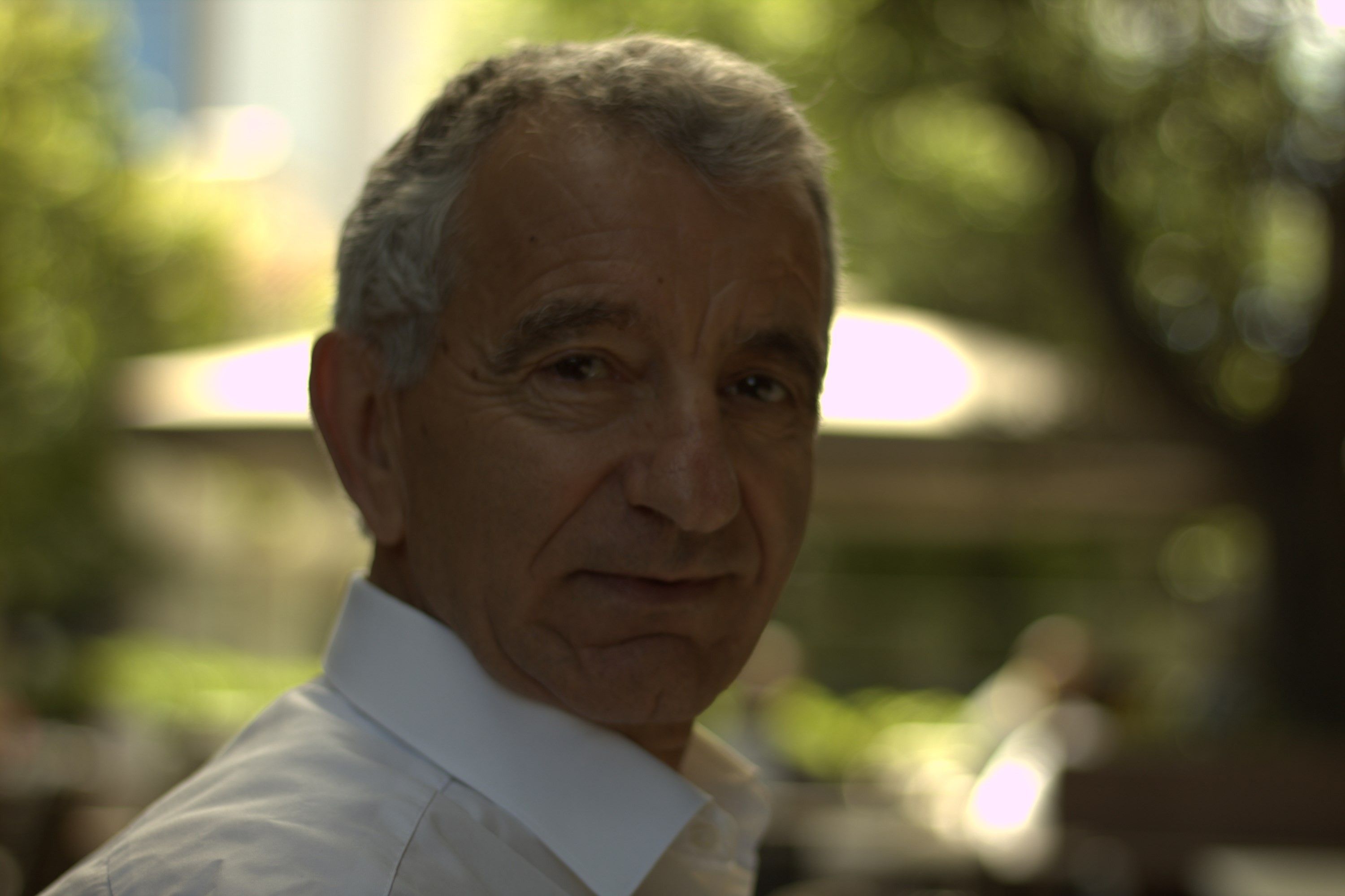 Fjalë monumentale… a monument pa fjalë për Fishtën