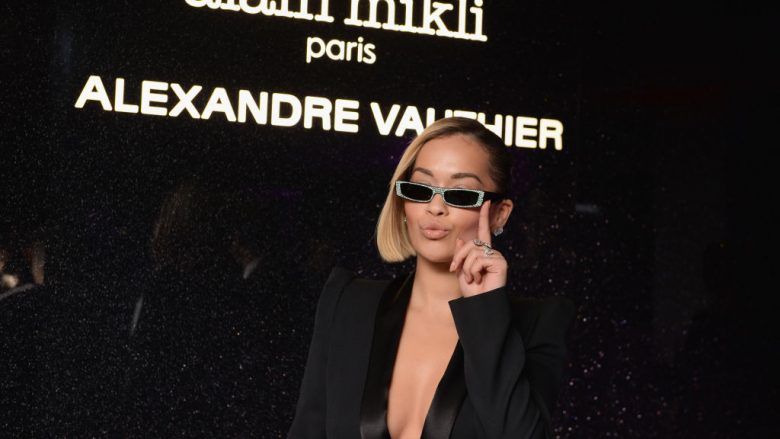 Rita Ora mahnitëse për kopertinën e revistës “Style”