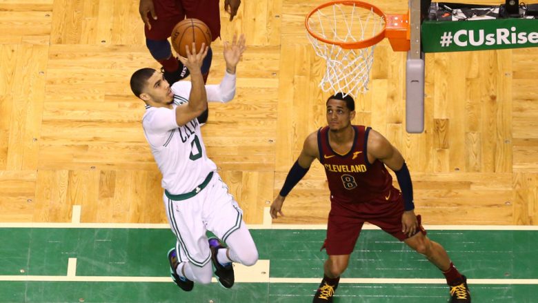 Celtics marrin fitoren e parë në finalen e Konferencës së Lindjes