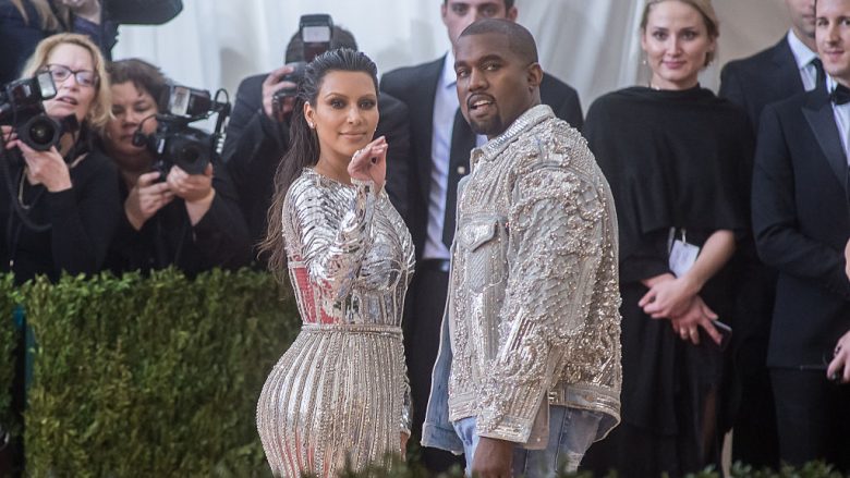Në përvjetorin e katërt të martesës, Kardashian: Faleminderit që po më bënë të lumtur çdo ditë Kanye