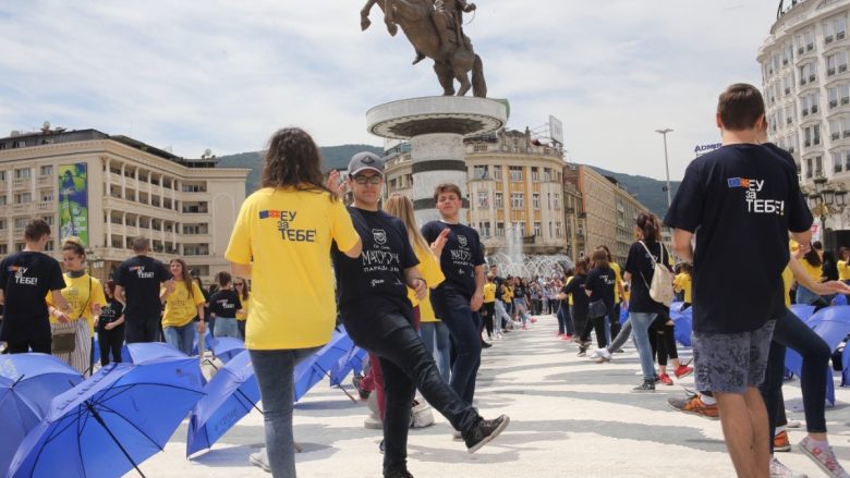 Në Shkup u organizua “Parada e maturisë 2018” (Foto)