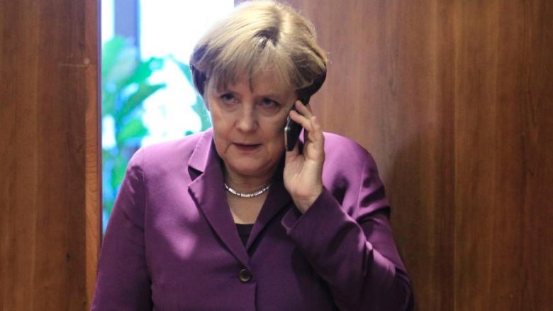 Merkel telefonon kryeministrat Zaev e Tsipras