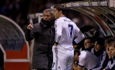 Mourinho: Ronaldo e ka derën e mbyllur për tu larguar nga Reali