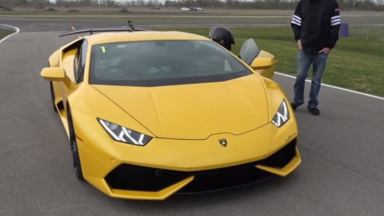 Për gjysmë milje, Lamborghini Huracan i modifikuar arriti 370 kilometra në orë (Video)