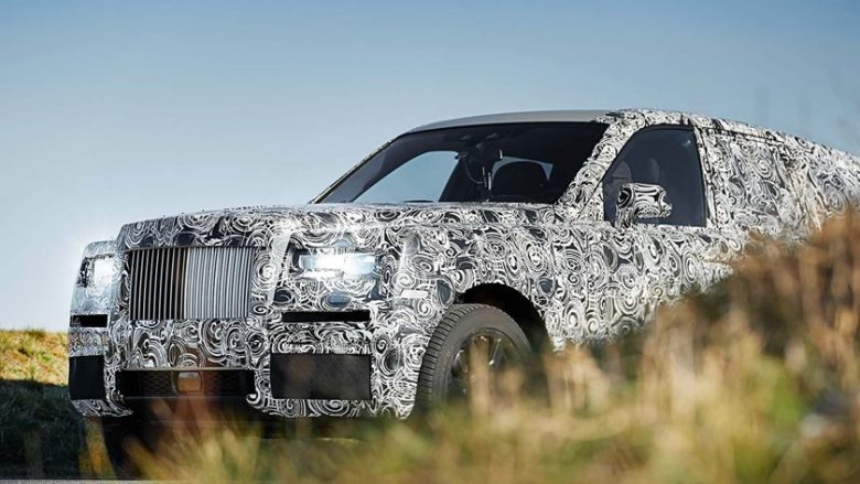 Rolls-Royce bën të ditur datën, kur do ta prezantojë makinën e parë SUV (Foto)