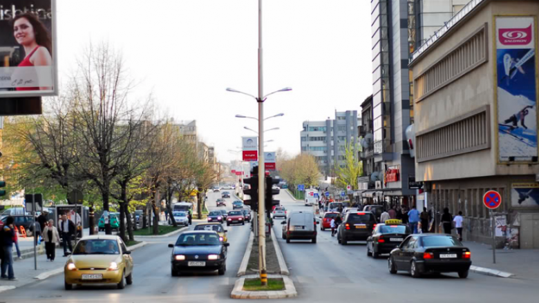 Rrugët e Prishtinës në të cilat ndalohet qarkullimi i veturave për 1 maj