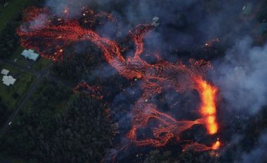 Shpërthime të reja të vullkanit Kilauea në Hawaii, shkatërrohen dhjetëra shtëpi