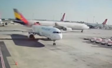 Llogaritjet u bënë keq, dy aeroplanë u përplasen në një aeroport në Turqi (Video)