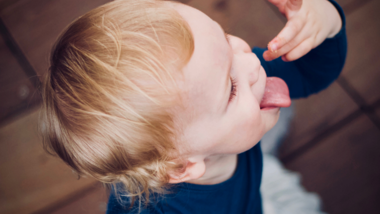 Si të ushqehen foshnjet hipoalergjike – Këshilla nga HiPP