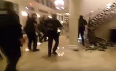 Shkëmbim zjarri në hotelin e Trump, policia e Floridas publikon pamjet e sulmit me armë (Video)