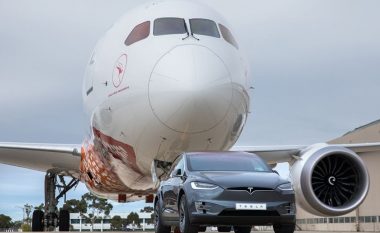 Tesla Model X tërhoqi një aeroplan pasagjerësh, në përpjekje të arrij Rekordin e Ginisit (Video)
